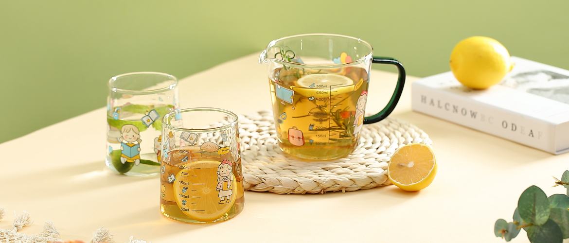 glass measuring cup
