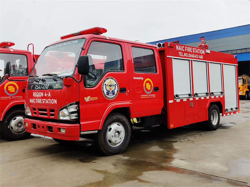 ISUZU NKR 600P fire tanker ISUZU NKR 600P fire tanker
