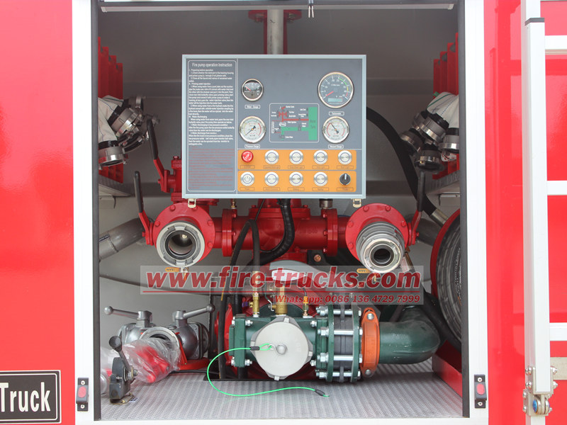 HOWO water tanker fire truck