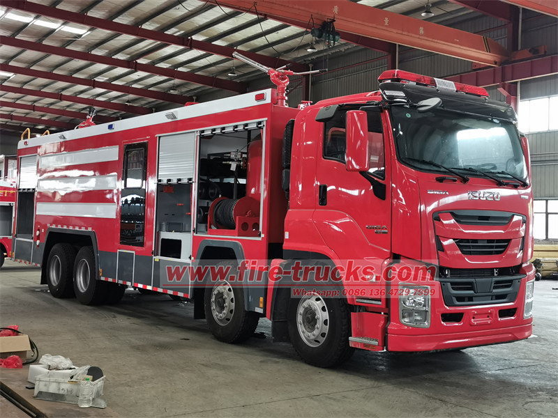 ISUZU GIGA foam powder fire truck ISUZU GIGA foam powder fire truck