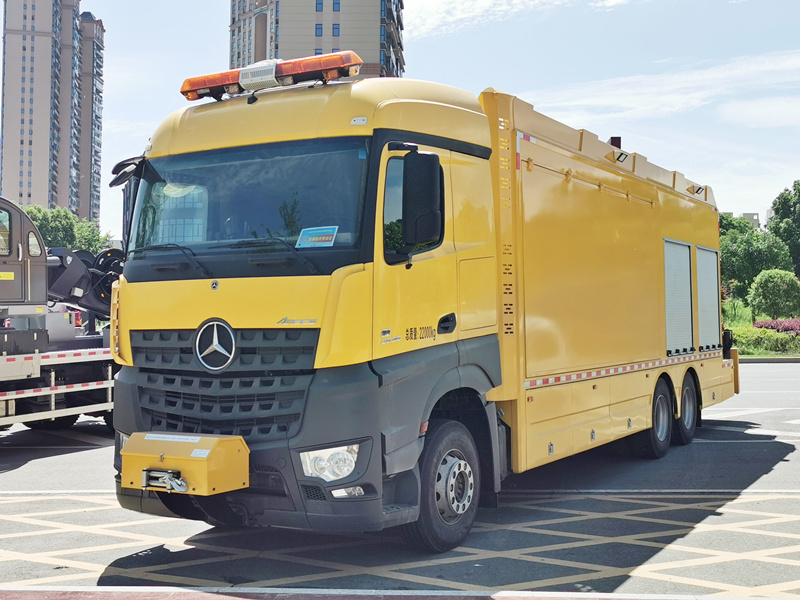benz rescue fire fighting truck