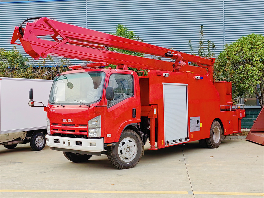 Isuzu Fire truck with bucket Isuzu Fire truck with bucket