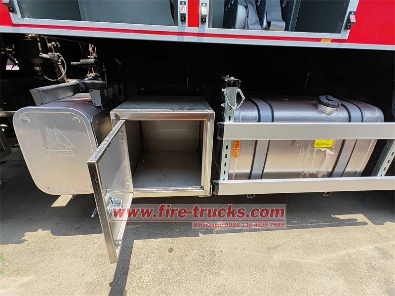 HOWO 4X2 8CBM multipurpose fire truck HOWO 4X2 8CBM multipurpose fire truck