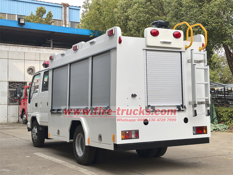 ISUZU ELF light duty fire engine ISUZU ELF light duty fire engine