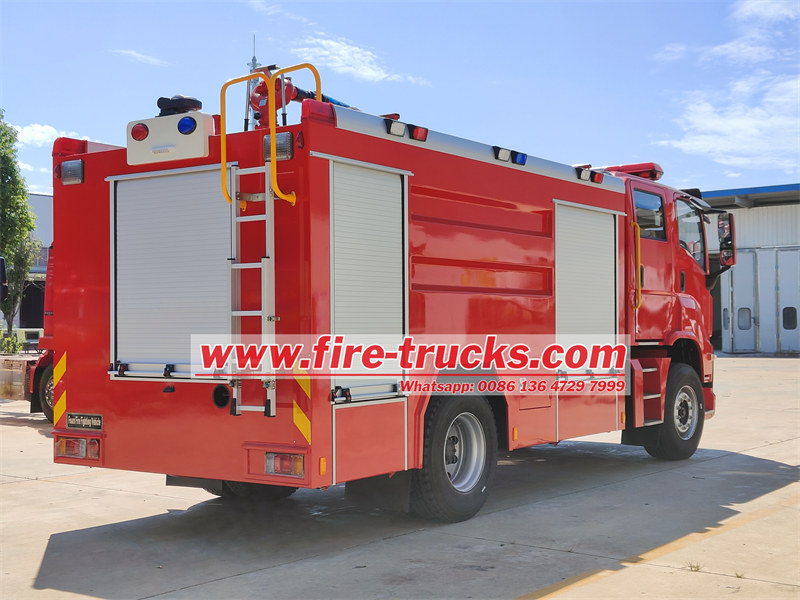 ISUZU GIGA 380HP pumper fire apparatus