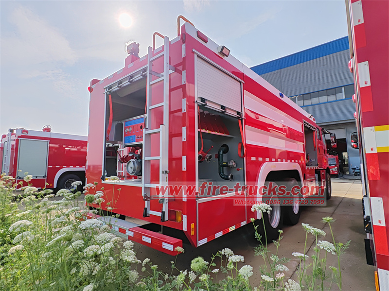Isuzu GIGA 6x4 dry powder foam fire fighting truck Isuzu GIGA 6x4 dry powder foam fire fighting truck