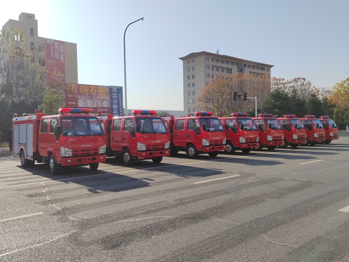 China factory Mini Fire Truck Tender Isuzu China factory Mini Fire Truck Tender Isuzu