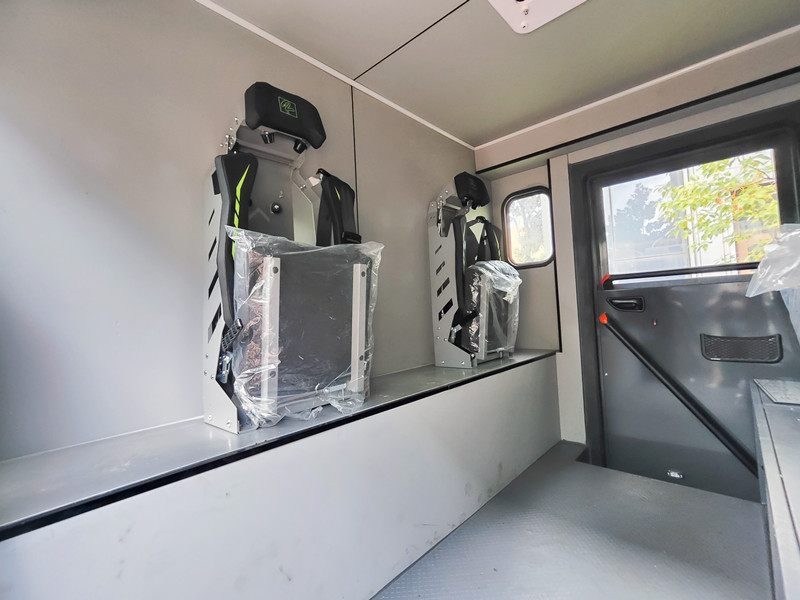 MAN fire truck equipped with independ SCBA fire seats