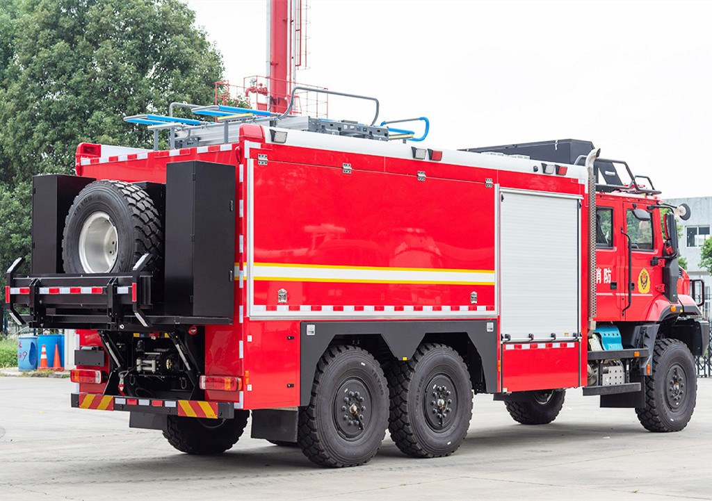 FAW 6x6 rescue fire fighting truck FAW 6x6 rescue fire fighting truck