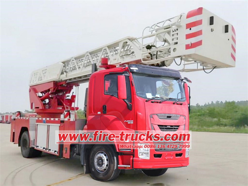 Isuzu giga ladder fire truck