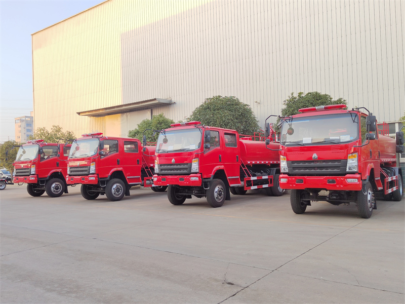 Howo off-road fire fighting truck Howo off-road fire fighting truck