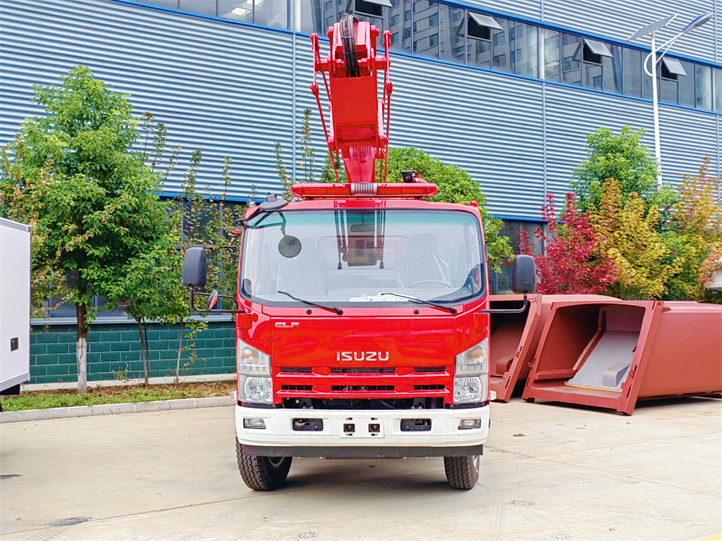 Isuzu Fire truck with bucket Isuzu Fire truck with bucket