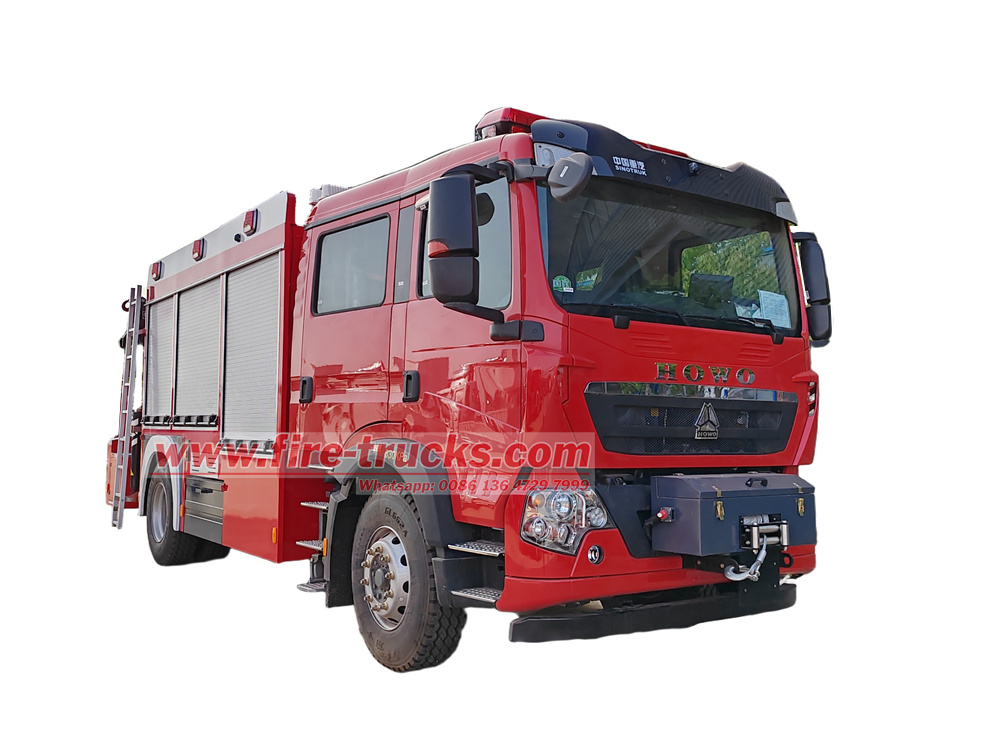 Howo multipurpose fire truck with hydraulic crane (1) Howo multipurpose fire truck with hydraulic crane (1)