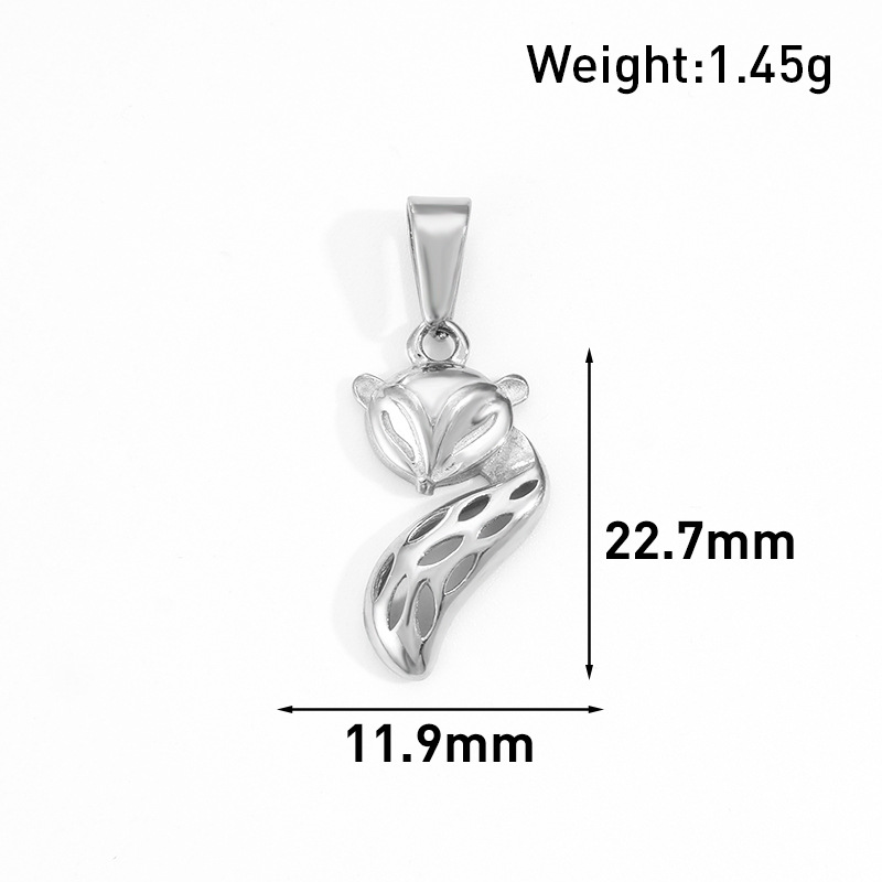 sliver fox pendant