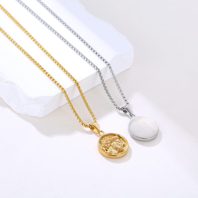 Artistic Pendant Necklace Artistic Pendant Necklace