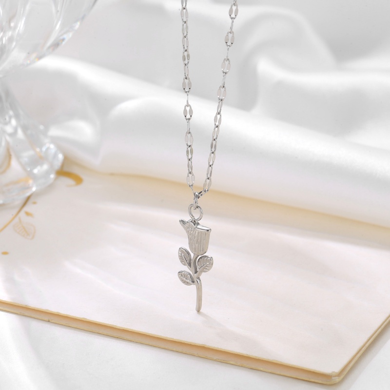 Rose flower necklace Rose flower necklace