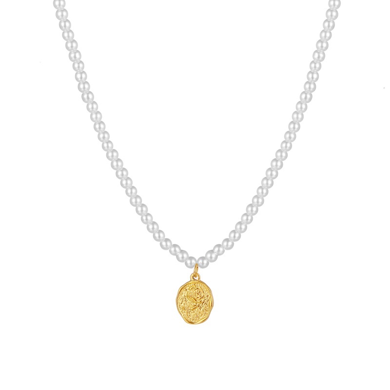 Rose Pendant Pearl Necklace Rose Pendant Pearl Necklace