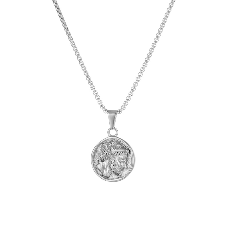 Portrait Pendant Necklace Portrait Pendant Necklace