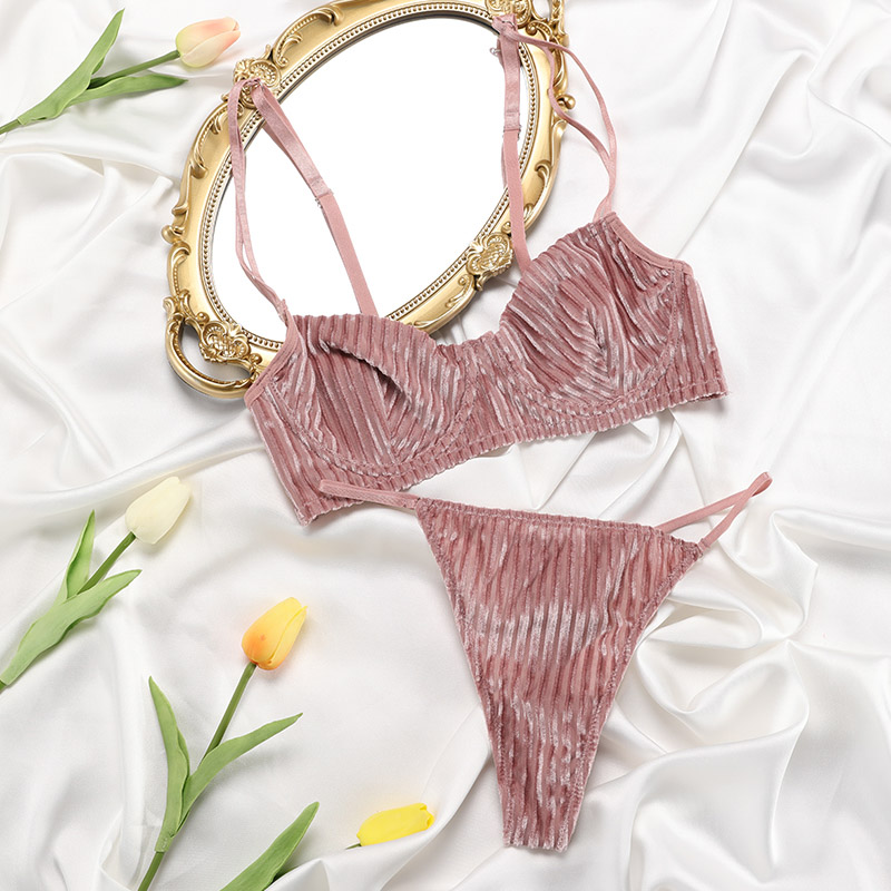 Wholesale Seamless Soft Bra & G-String Set Wholesale Seamless Soft Bra & G-String Set